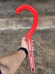 ประแจขันฝาล็อคท่อ ข้อต่อ HDPE - PB มี 3ขนาดให้เลือก 20-40mm.  32-63mm.  63-125mm. ยี่ห้อ SUPER PRODU