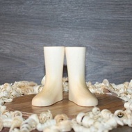 保拉-雷納娃娃的木製娃娃鞋楦。 休閒鞋的木製鞋楦