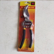Bent bison twig scissors, bent bison branch scissors, bent bison stick scissors