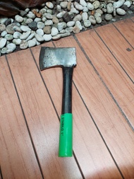 Kapak Besi Pemotong Kayu Tulang Sapi