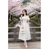 V416 Dress designed for parties and dates with cute flowers on the chest