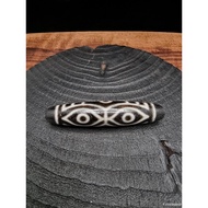 MATA Dzi High Silk Dragon Eyes 6 Eyes Old Blessed Tibetan Stone 57mm E2499