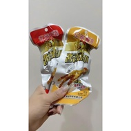 1 bag of chicken feet, duck feet, duck wings, duck thighs...