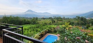 Villa 505 m² dengan 3 kamar tidur dan 2 kamar mandi pribadi di Batu (Vila Sawo Kecik Syariah - Tipe 