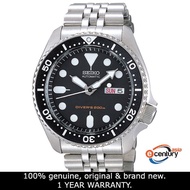 Seiko SKX007K2 Men's Automatic Diver's 200M Stainless Steel Bracelet Watch