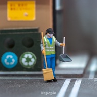 Hk street cleaner Figure 5th Scale 1/64 custom Miniature KS166 - ES5