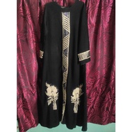 jubah hitam manik wanita