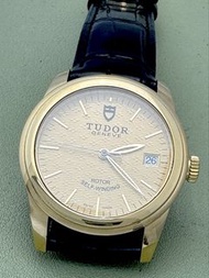 Tudor Glamour Date 36mm 18K 黃金