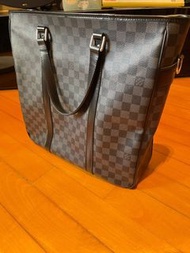 LV 公事包