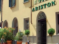阿理斯頓酒店 (Hotel Ariston)