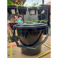 Plastic water bucket with lid bucket bucket 3 Gallon Maulid Bucket