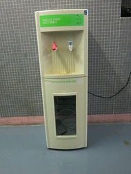 Water Dispenser 上流式水機, 換水省力, 冷熱水正常, 全機已清洗及消毒, 可放心使用。火炭自取, 試好機滿意現金交收。