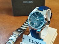 SEIKO 5號 精工 Day Date Mechanical Automatic Watch 37mm 21-Jewel Caliber Hardlex Glass Power Reserve Gr