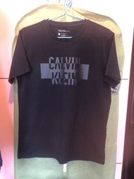 Calvin Klein短袖T恤，