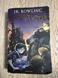 J.K. Rowling 哈利波特：神秘的魔法石 書
