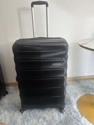 New: American Tourister 30 inch luggage ; American Tourister 30 吋行李箱 77 x 49 x 30cm