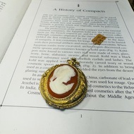 Max Factor 仿貝殼雕仕女粉餅盒