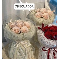 Super pretty round bouquet of 6 paper flowers with bows for October 20