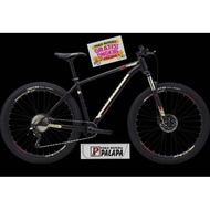 MTB 27.5 Polygon Xtrada 7.0 New 2020 Sepeda Gunung 7 .