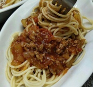 Mie spageti/mie spageti kiloan/mie mentah spageti/kemasan 500gram untuk 6porsi.