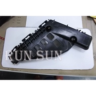 RUN SUN 車燈車材 豐田 14-16 ALTIS 11代 前保桿葉子板固定扣 - 台製