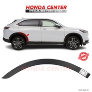 Garnish List Pintu Atas Ban Belakang Kiri Kanan honda HRV 2022 2023