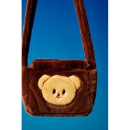 ✨สุดฮิต กระเป๋า GENTLEWOMAN BUTTERBEAR FLUFFY DUMPLING BAG จาก shop  มี 2 สี กระเป๋าน้องเนย  ด่วนมีจ