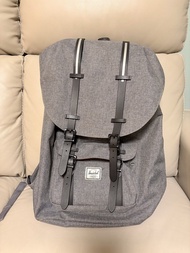 Herschel 背囊