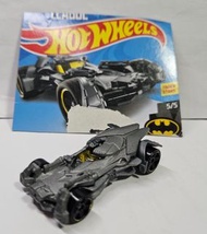 Hot Wheels Justice League Batmobile (2019 Batman)