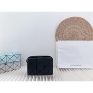 ISSEY MIYAKE ISSEY MIYAKE Cupid Small Square Box Shoulder Messenger Bag Camera Bag Mini Female Bag