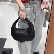 A aeta Crescent Bag Niche Leather Female Bag Soothing Instrument Feel Light Luxury Portable Half Moo