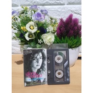 GLORIA ESTEFAN CASSETTE - CUTS BOTH WAYS