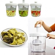Hộp muối dưa cà tiện dụng