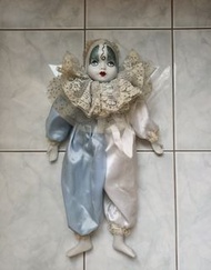 小丑陶瓷娃娃