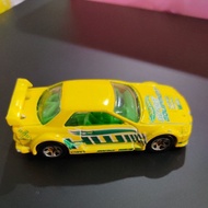 Hot Wheels Nissan Skyline GT-R R32 Truckin Transporter Loose HW *minor paint chips*