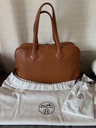 Hermes Victoria 35 Gold colour