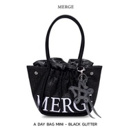 พร้อมส่ง - MERGE A Day Bag Mini in glitter 4 สีใหม่