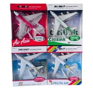 FELI TOYS SHOP ONLINE CHILDREN'S PLANE TOYS_AIR ASIA, CITILINK,GARUDA, PLASTIC, ARMY, LION PLANE TOY