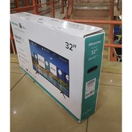 Brand new original Hisense 32 inches smart Tv