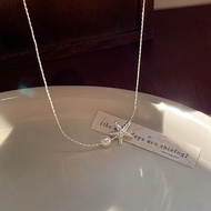 简约海星珍珠项链女小众独特设计感锁骨链气质百搭精致星星配饰品Minimally designed starfish pearl necklace for women with a niche and 