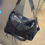 Paris Home Retro Rivet Motorcycle Bag ABG Hot Girl Bag High-End Feel Large-Capacity Cowhide One-Shou