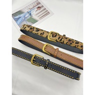 American Retro Unique Western Denim Style Rivet Belt Women y2k Belt Melade Jeans with Sweater