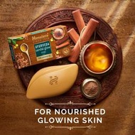 Himalaya喜馬拉雅 草本阿育吠陀檀香皂 Ayurveda Sandal Glow Soap 125g