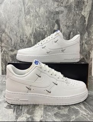 原裝有盒Nike Air Force 1 07 LX"Chrome Luxe" 四鉤 低幫 板鞋 女款 白藍