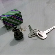 Trunk Door Lock Rear/ Toyota Starlet Capsule Box EP70 EP71 EP80 EP81