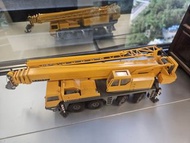 LIEBHERR 吊臂車 模型 1：50 around 24 cm 長