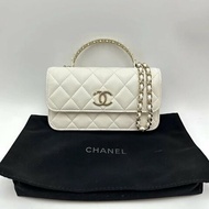 CHANEL 白色金扣24s珍珠woc手提肩背斜背包17*9.5*3 98新配件塵袋