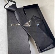 Prada倒三角免打結領帶 黑色設計經典百搭