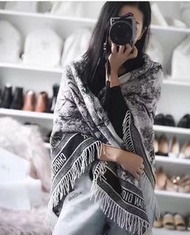 Dior 大size 方型披肩  140×140 cm