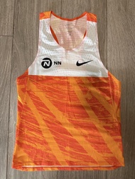 Nike Men's Dri-FIT ADV AeroSwift 男裝跑步背心